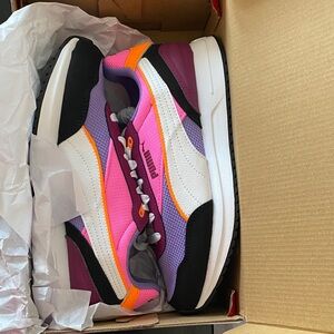 Puma Women's Pink and Purple Sneakers